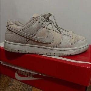 Nike dunk low premium